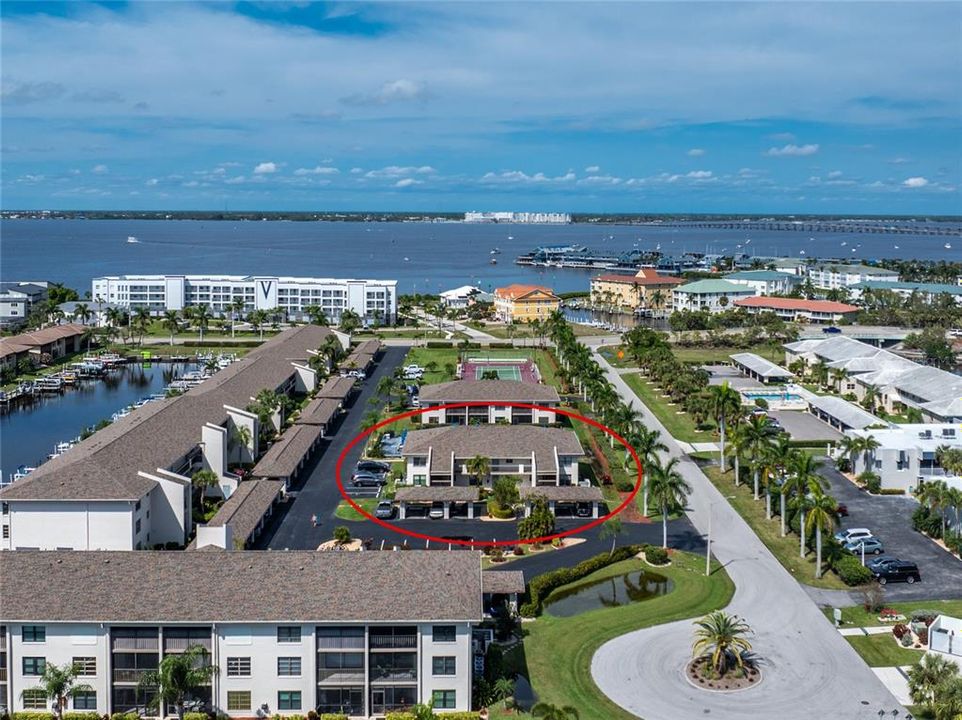 For Sale: $269,000 (2 beds, 2 baths, 1200 Square Feet)