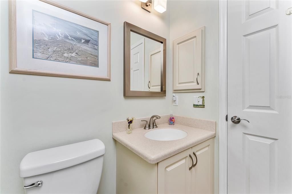 For Sale: $269,000 (2 beds, 2 baths, 1200 Square Feet)