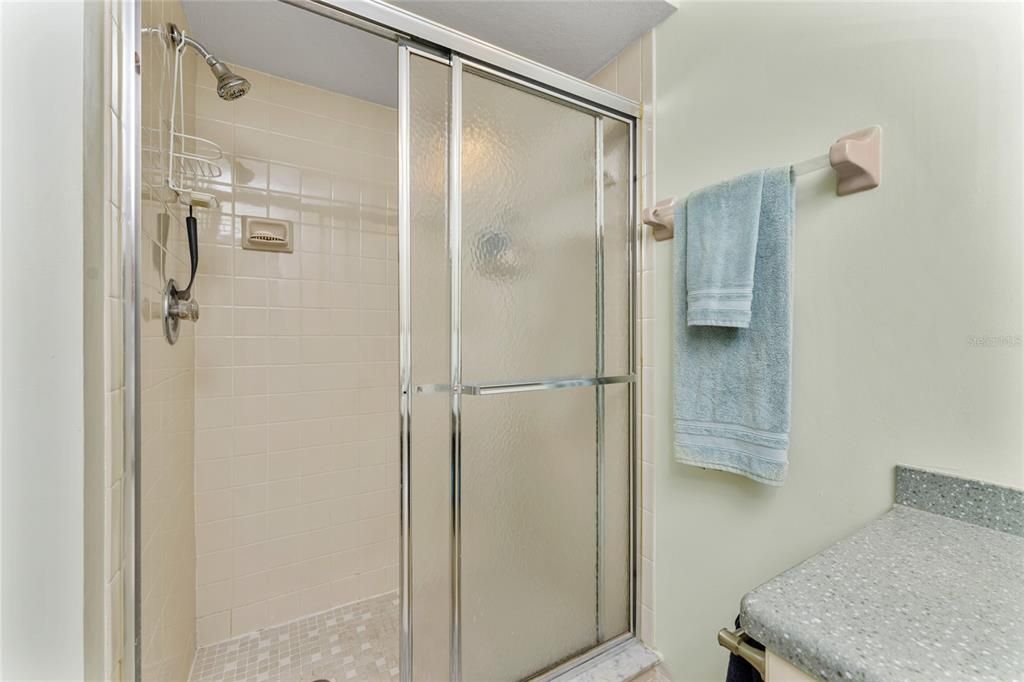 For Sale: $269,000 (2 beds, 2 baths, 1200 Square Feet)