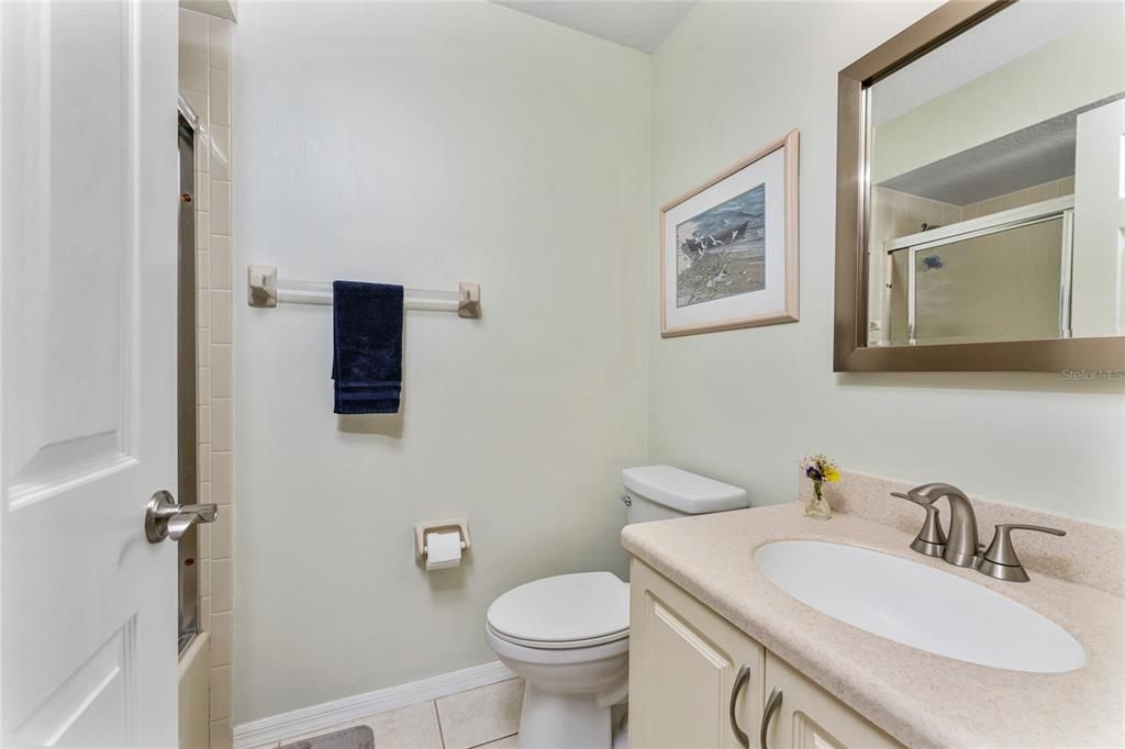 For Sale: $269,000 (2 beds, 2 baths, 1200 Square Feet)