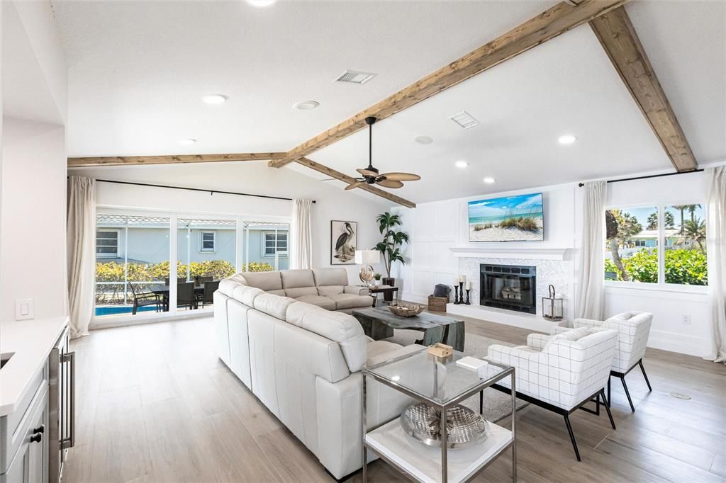 待售: $3,099,000 (5 贝兹, 3 浴室, 3211 平方英尺)