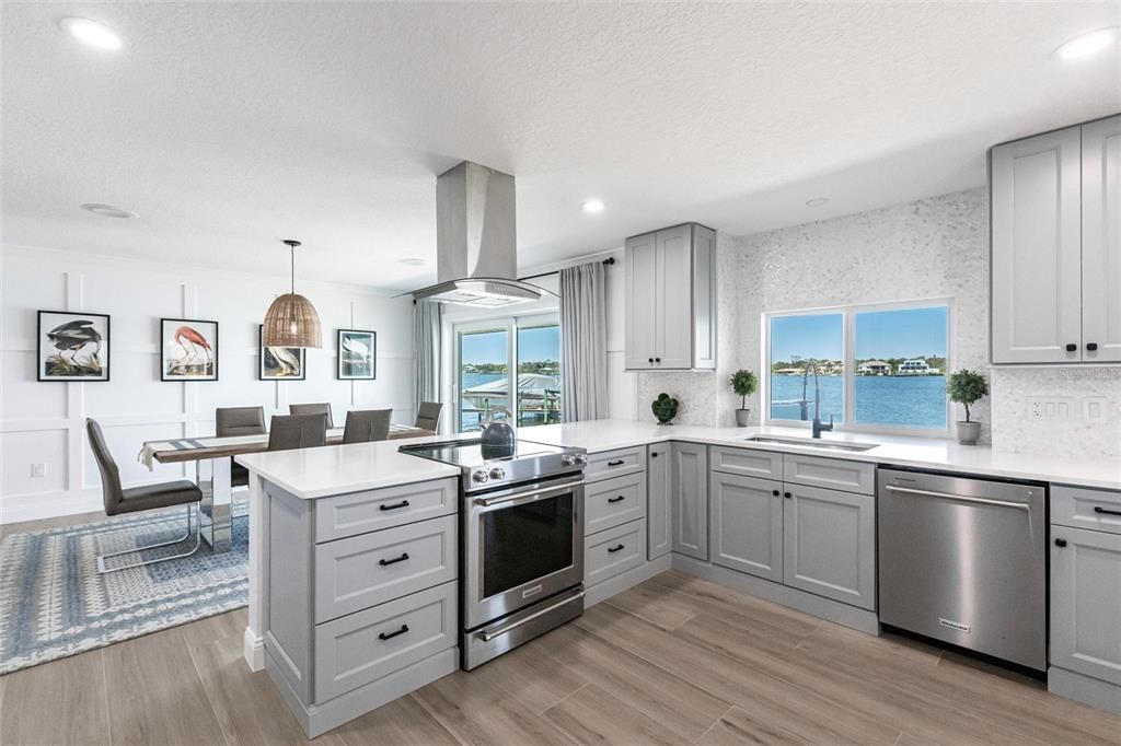 待售: $3,099,000 (5 贝兹, 3 浴室, 3211 平方英尺)