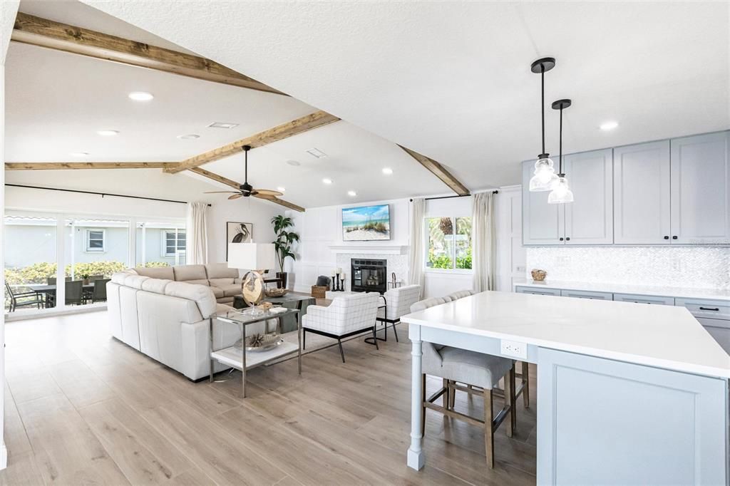 待售: $3,099,000 (5 贝兹, 3 浴室, 3211 平方英尺)