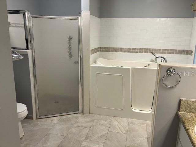 На продажу: $270,000 (3 спален, 2 ванн, 1964 Квадратных фут)