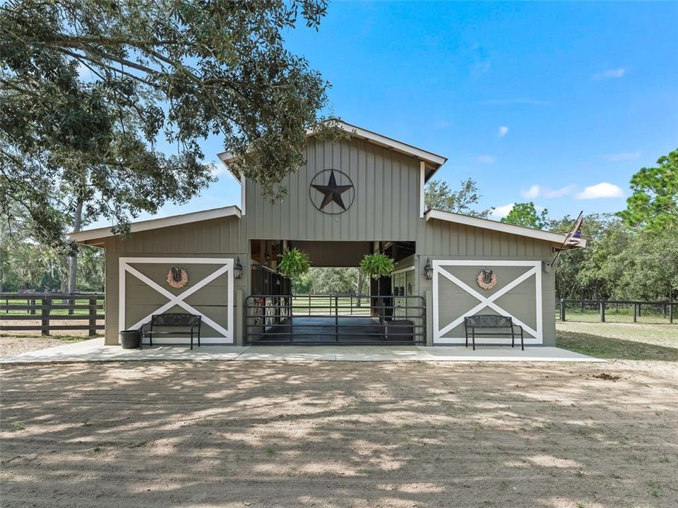 For Sale: $1,100,000 (3 beds, 2 baths, 2132 Square Feet)