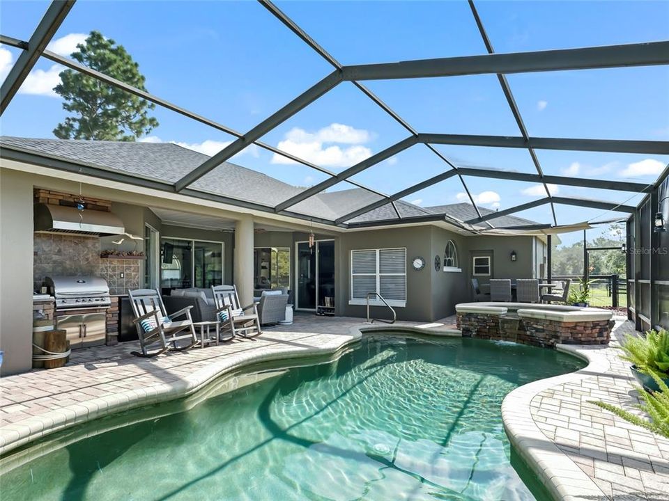 For Sale: $1,100,000 (3 beds, 2 baths, 2132 Square Feet)