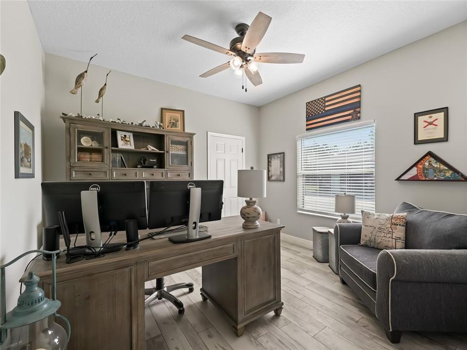 For Sale: $1,100,000 (3 beds, 2 baths, 2132 Square Feet)