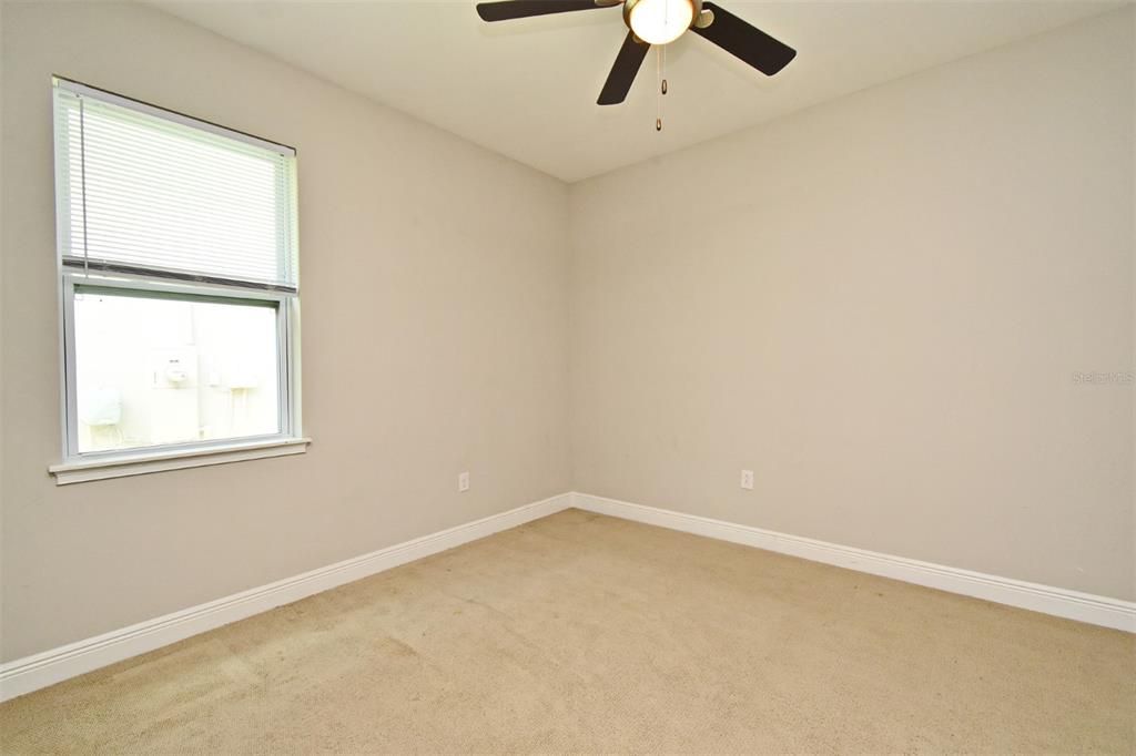 Activo con contrato: $574,000 (3 camas, 2 baños, 1709 Pies cuadrados)