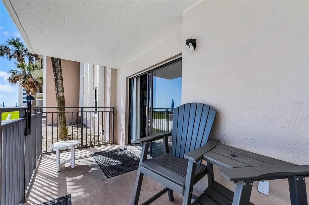 待售: $375,000 (2 贝兹, 2 浴室, 1227 平方英尺)