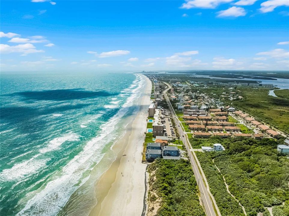 待售: $375,000 (2 贝兹, 2 浴室, 1227 平方英尺)