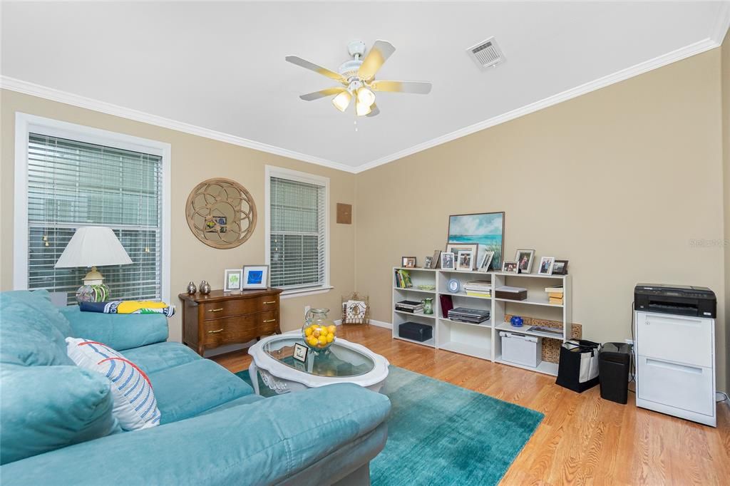 Под контрактом: $249,000 (2 спален, 2 ванн, 1539 Квадратных фут)