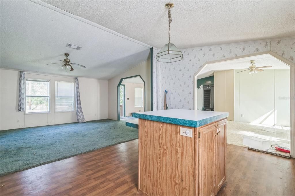 Active With Contract: $115,000 (4 beds, 2 baths, 2052 Square Feet)