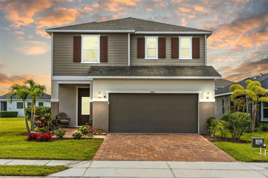 Recently Sold: $399,900 (4 beds, 2 baths, 2142 Square Feet)