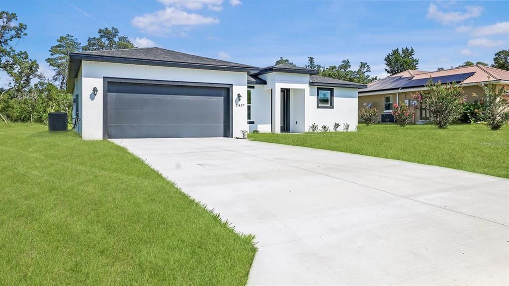 На продажу: $284,999 (4 спален, 2 ванн, 1674 Квадратных фут)