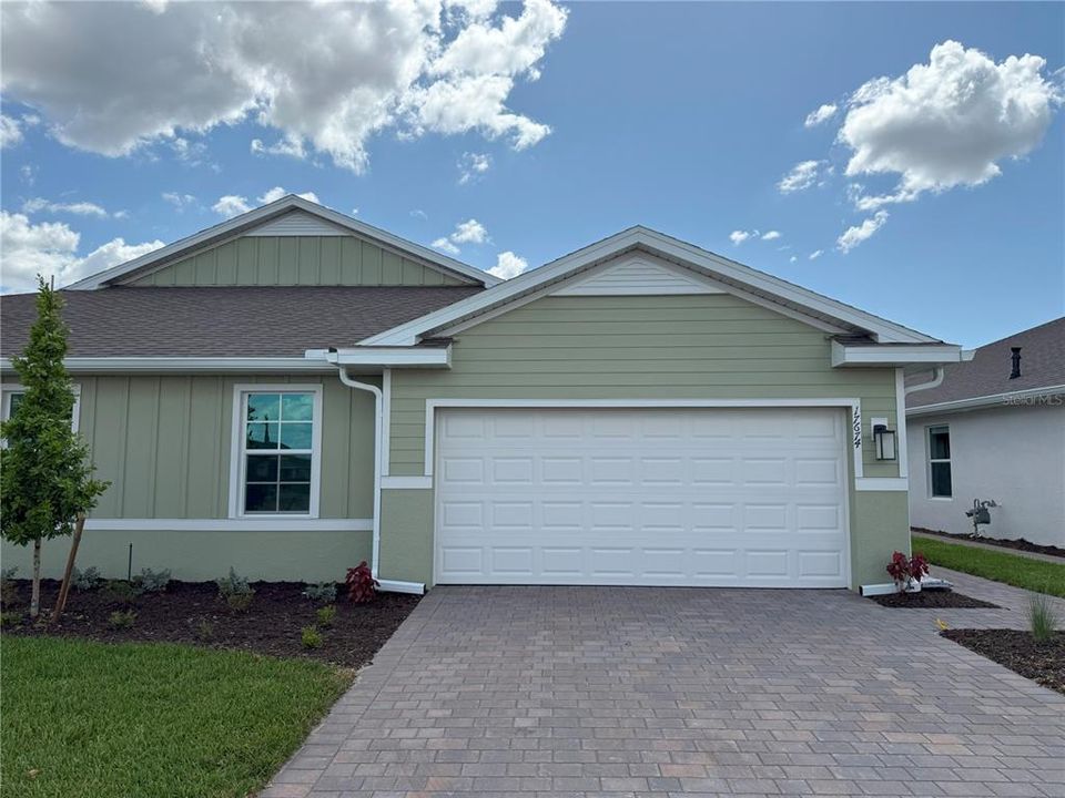 Vendido Recientemente: $315,000 (2 camas, 2 baños, 1503 Pies cuadrados)