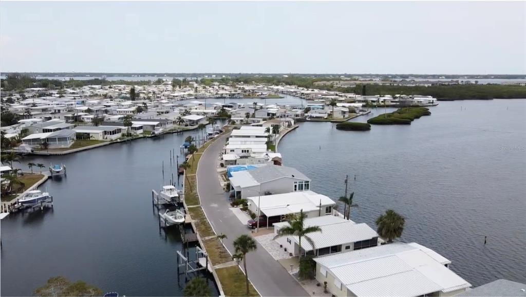 En Venta: $62,500 (0.01 acres)