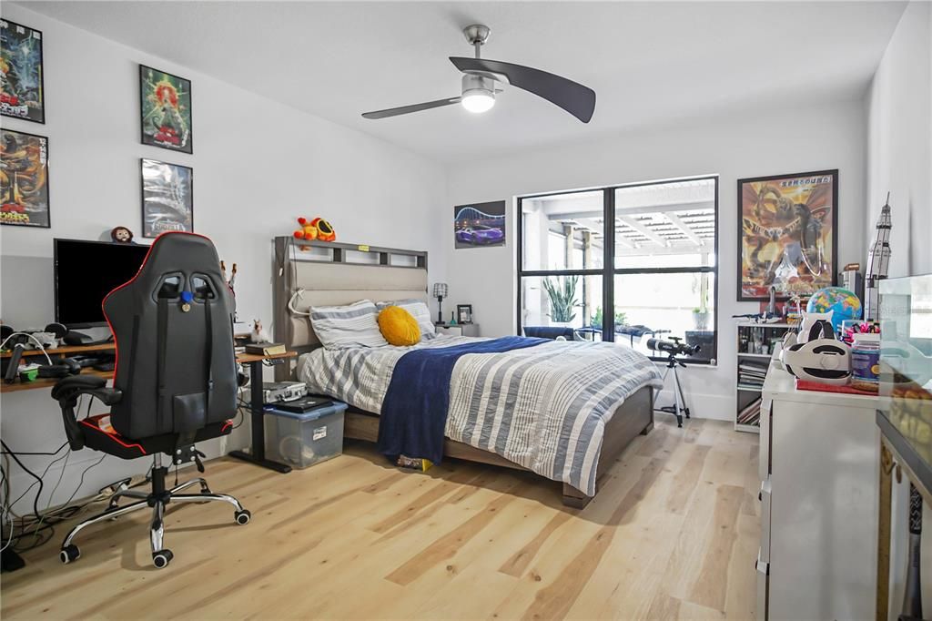 For Rent: $3,595 (4 beds, 2 baths, 2304 Square Feet)