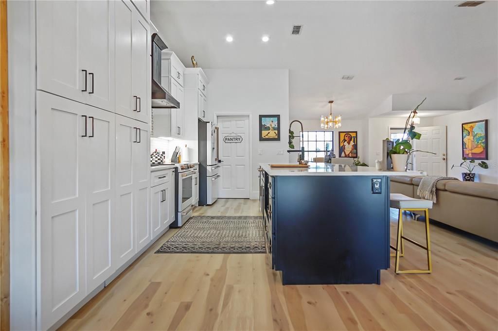 For Rent: $3,595 (4 beds, 2 baths, 2304 Square Feet)