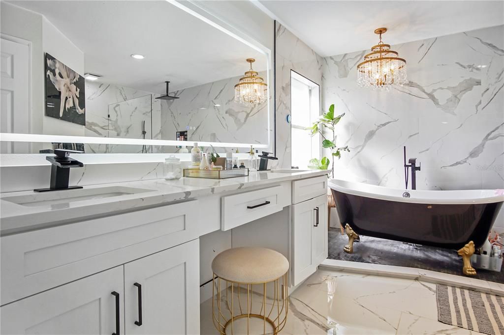 For Rent: $3,595 (4 beds, 2 baths, 2304 Square Feet)