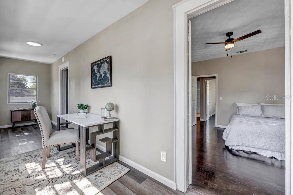 待售: $420,000 (5 贝兹, 2 浴室, 2240 平方英尺)