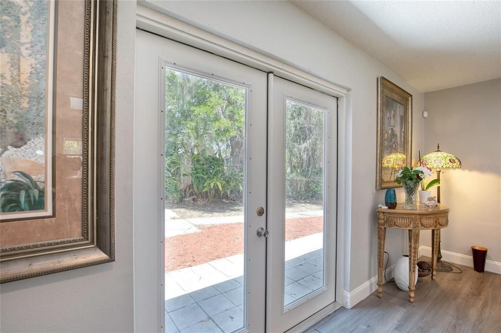 En Venta: $529,900 (4 camas, 3 baños, 2295 Pies cuadrados)