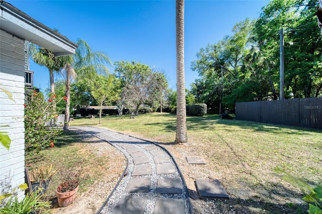 En Venta: $529,900 (4 camas, 3 baños, 2295 Pies cuadrados)