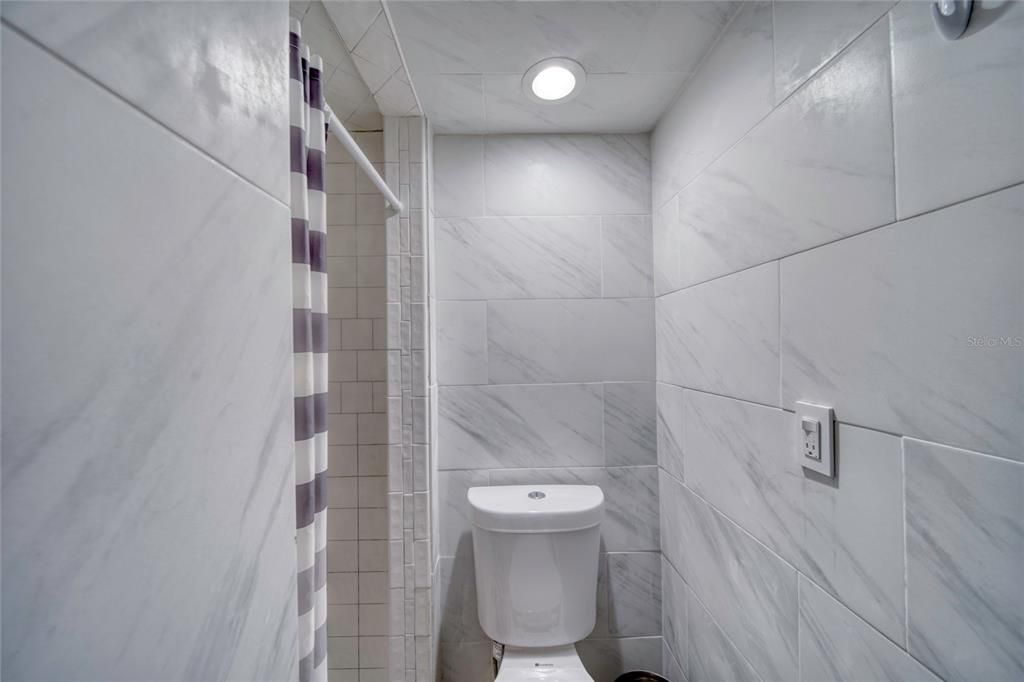 En Venta: $529,900 (4 camas, 3 baños, 2295 Pies cuadrados)