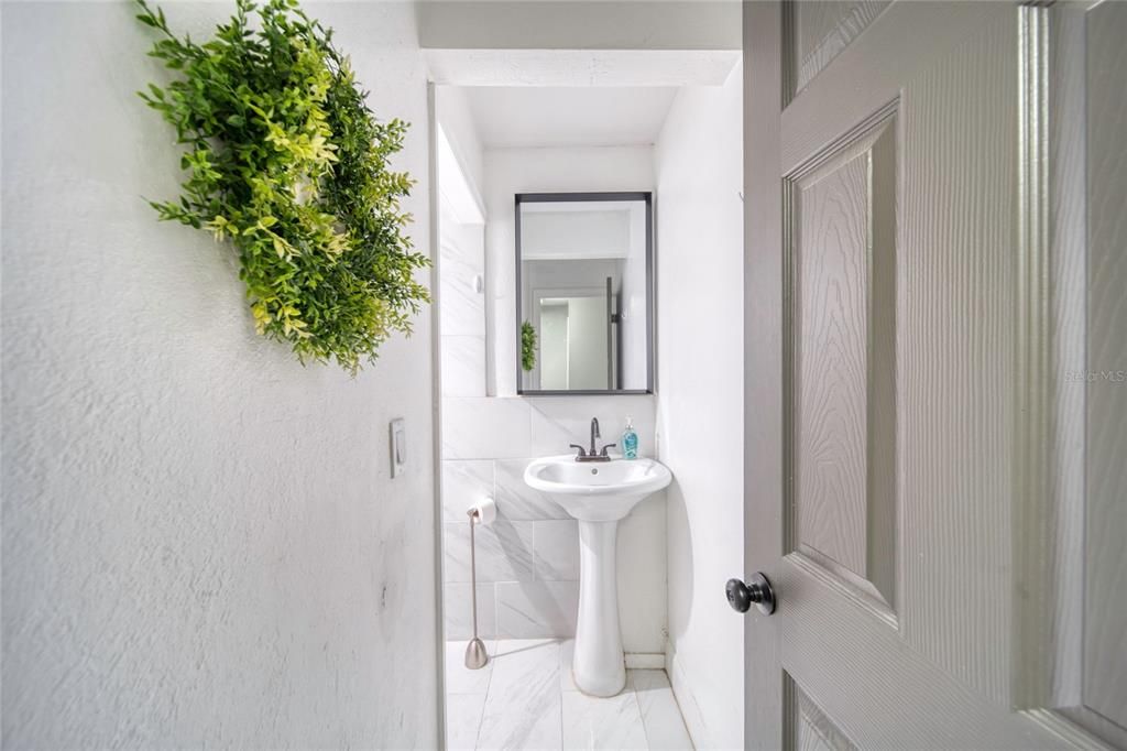 En Venta: $529,900 (4 camas, 3 baños, 2295 Pies cuadrados)