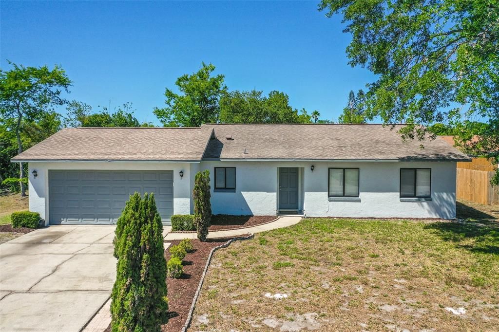 Recently Sold: $285,000 (3 beds, 2 baths, 1136 Square Feet)