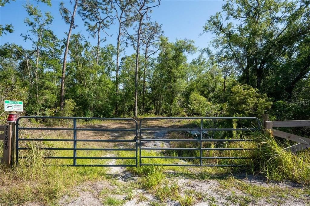 En Venta: $434,000 (6.37 acres)