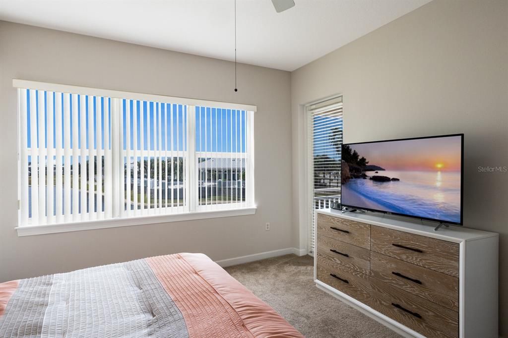 For Sale: $279,000 (3 beds, 2 baths, 1758 Square Feet)