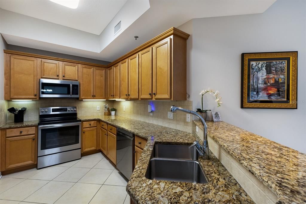 For Sale: $279,000 (3 beds, 2 baths, 1758 Square Feet)