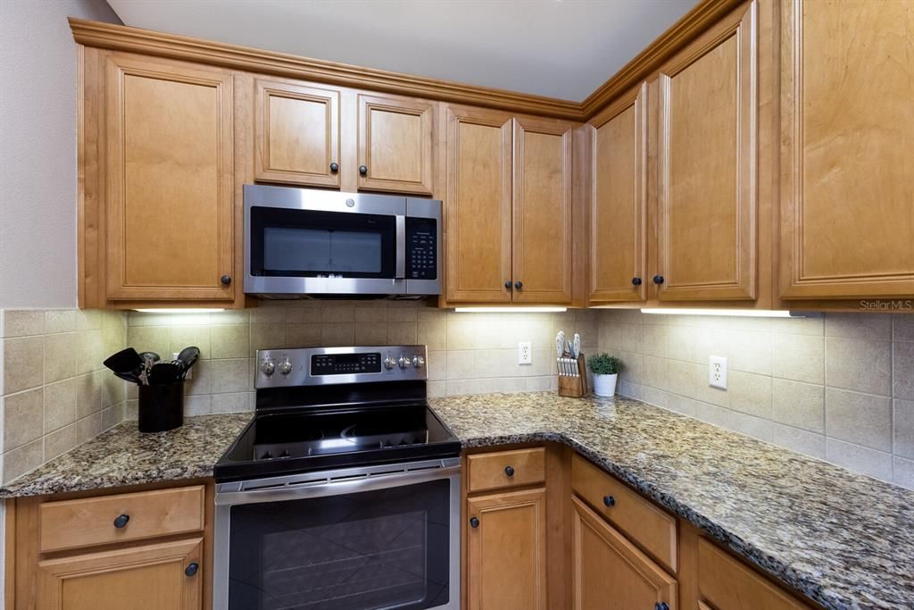 For Sale: $279,000 (3 beds, 2 baths, 1758 Square Feet)