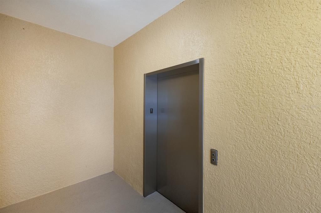 For Sale: $279,000 (3 beds, 2 baths, 1758 Square Feet)