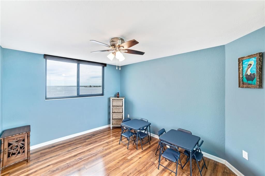 For Sale: $495,000 (3 beds, 2 baths, 1563 Square Feet)