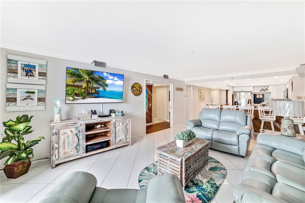 For Sale: $495,000 (3 beds, 2 baths, 1563 Square Feet)