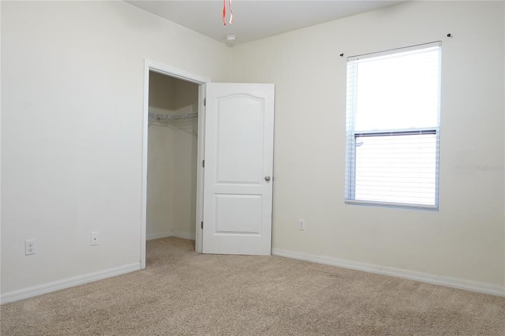 待售: $485,000 (6 贝兹, 3 浴室, 2845 平方英尺)