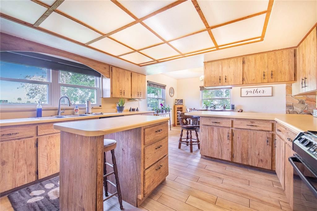 En Venta: $1,200,000 (4 camas, 4 baños, 3788 Pies cuadrados)