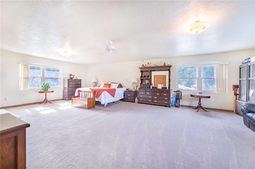 En Venta: $1,200,000 (4 camas, 4 baños, 3788 Pies cuadrados)