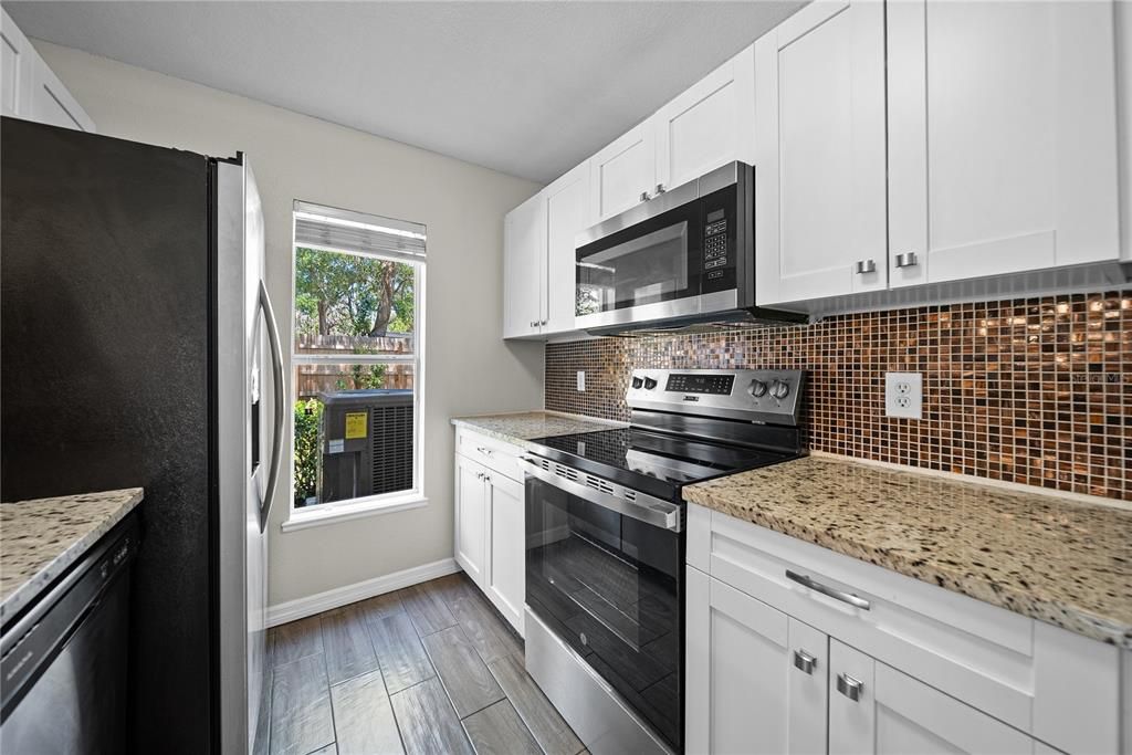 En Renta: $2,050 (3 camas, 2 baños, 1670 Pies cuadrados)