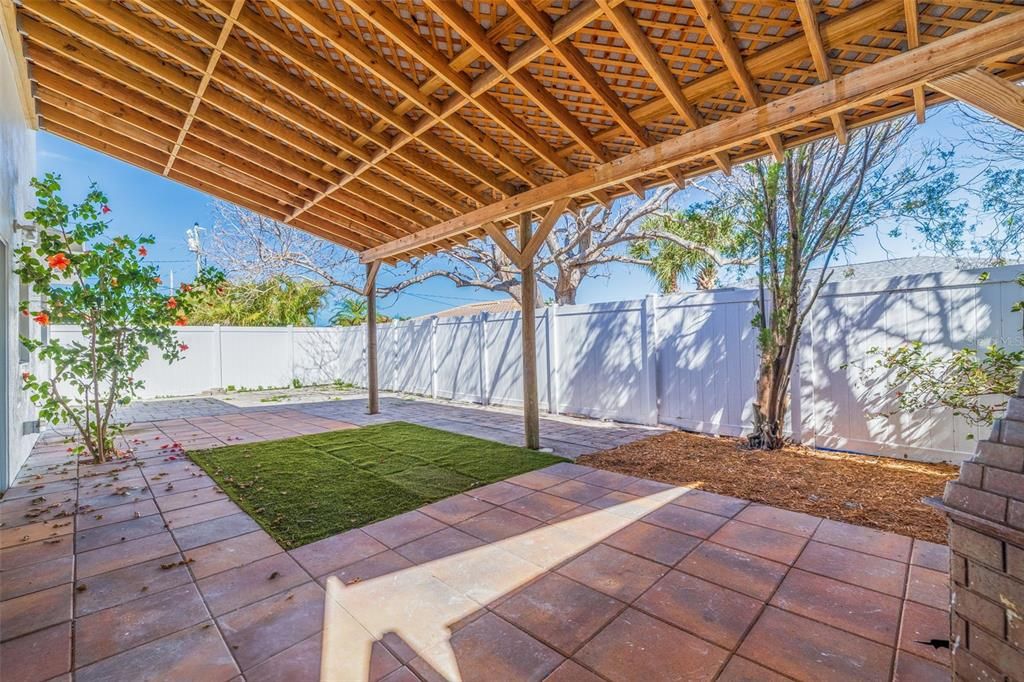 For Sale: $699,000 (4 beds, 3 baths, 2124 Square Feet)