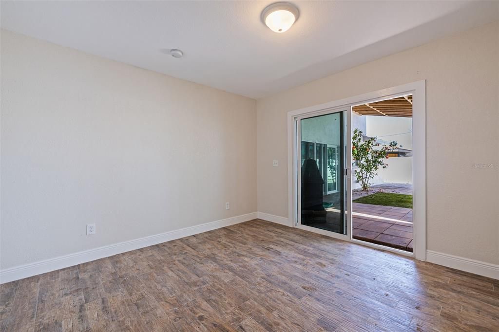 For Sale: $699,000 (4 beds, 3 baths, 2124 Square Feet)