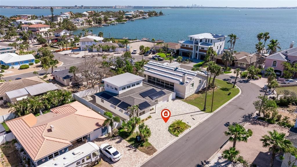 For Sale: $699,000 (4 beds, 3 baths, 2124 Square Feet)