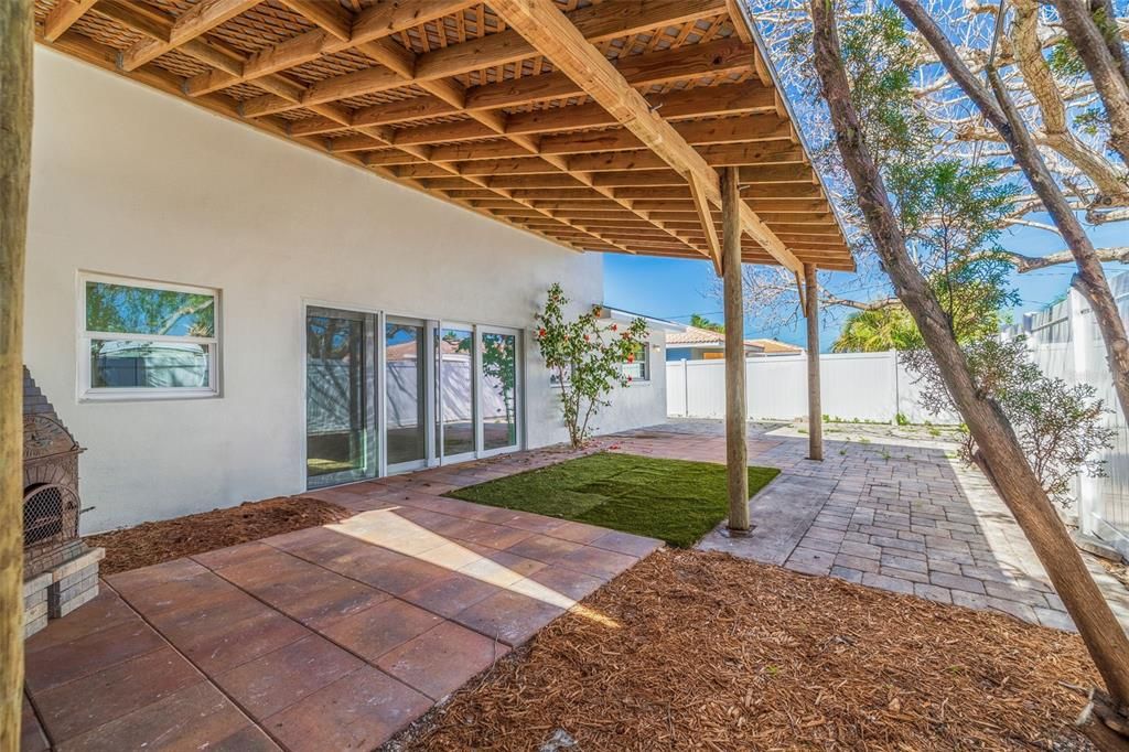 For Sale: $699,000 (4 beds, 3 baths, 2124 Square Feet)