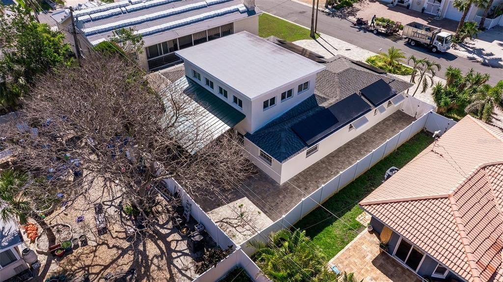 For Sale: $699,000 (4 beds, 3 baths, 2124 Square Feet)