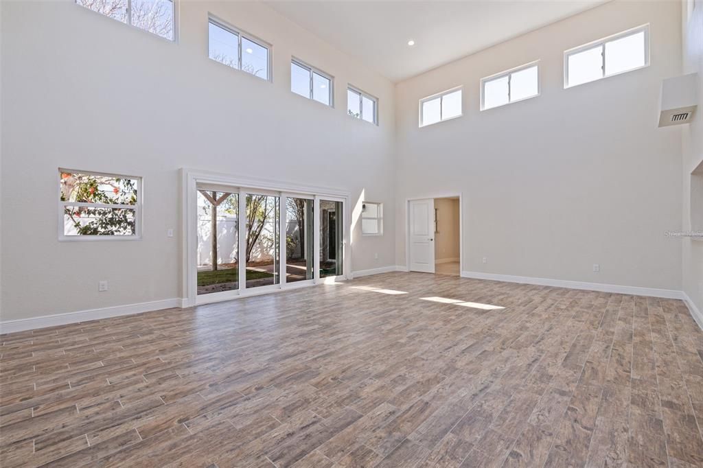 For Sale: $699,000 (4 beds, 3 baths, 2124 Square Feet)