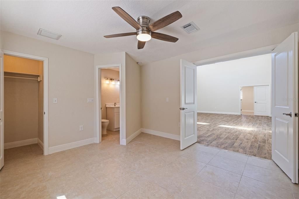 For Sale: $699,000 (4 beds, 3 baths, 2124 Square Feet)