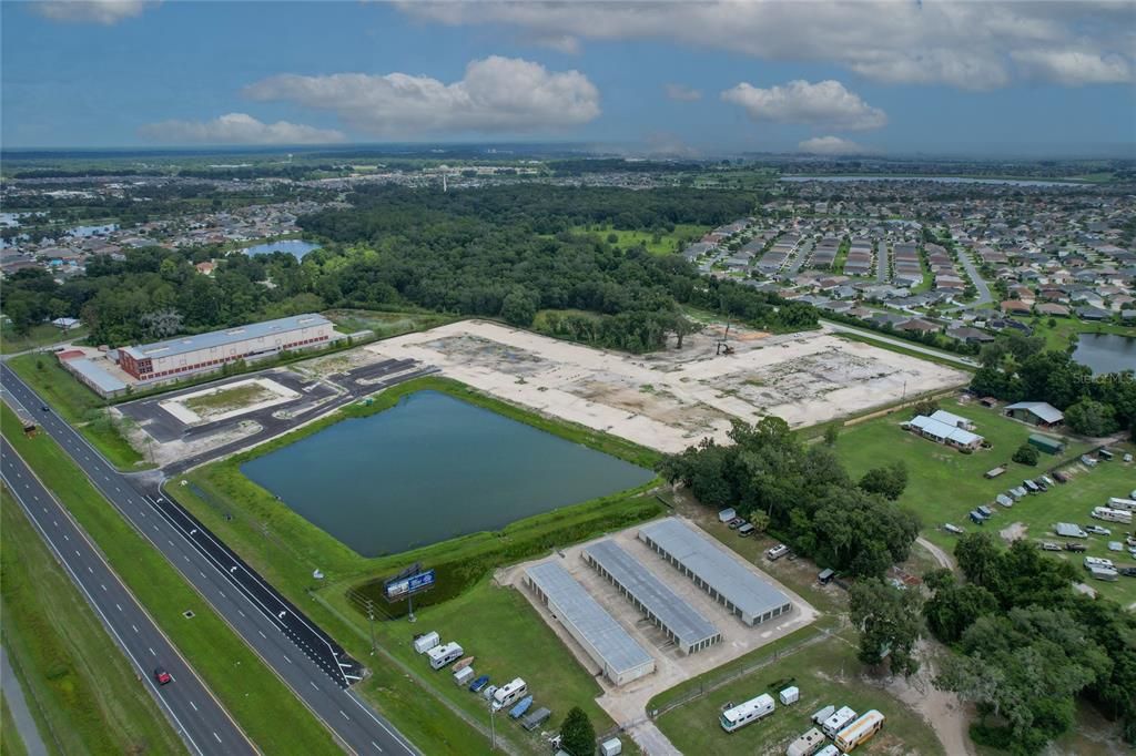 En Venta: $11,000,000 (18.20 acres)