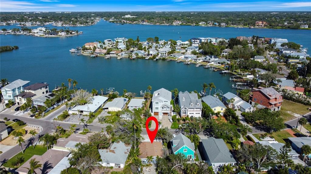 Active With Contract: $474,999 (3 beds, 2 baths, 1252 Square Feet)