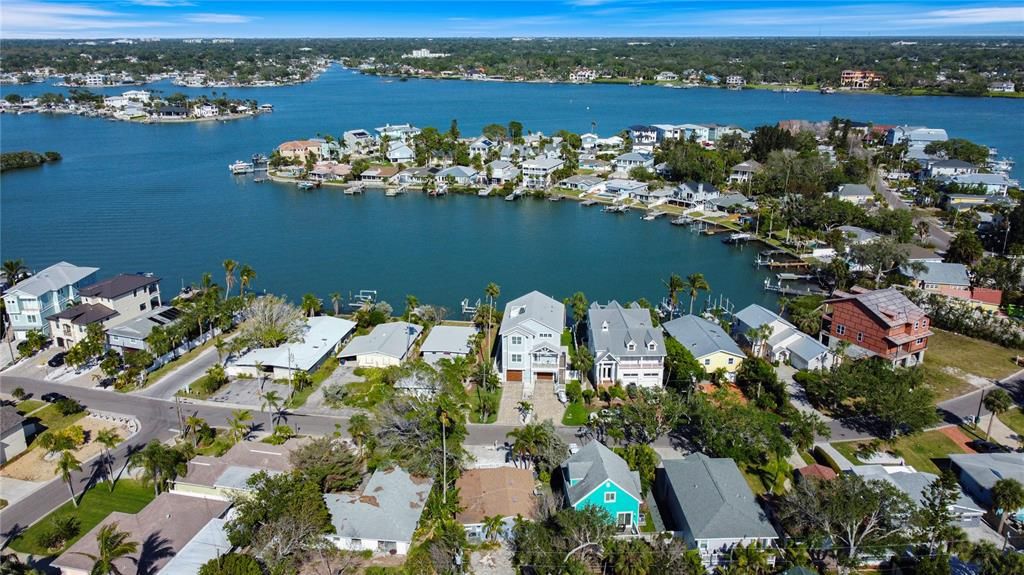 Active With Contract: $474,999 (3 beds, 2 baths, 1252 Square Feet)